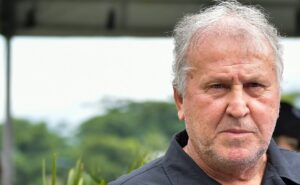 tite é criticado por zico no flamengo após decisão tomada na libertadores