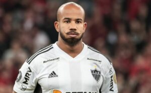 santos oficializa proposta e patrick aceita condições de contrato para ser reforço na série b