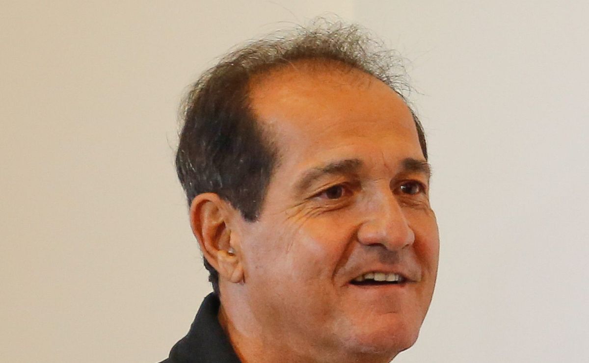 muricy responde se pode pedir demissão do são paulo por causa de carpini