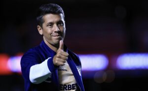 rival de são paulo de thiago carpini perde mais uma e não venceu em 2024