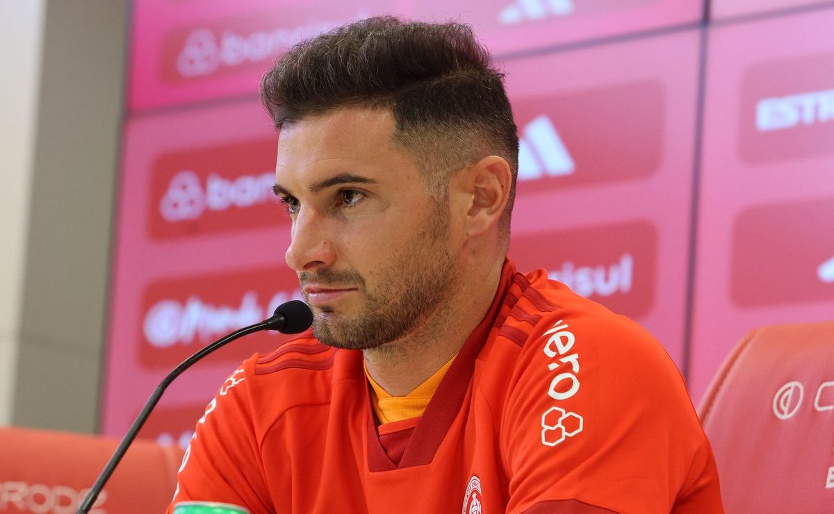 staff de alario atualiza situação e expõe possível retorno no inter; veja projeção