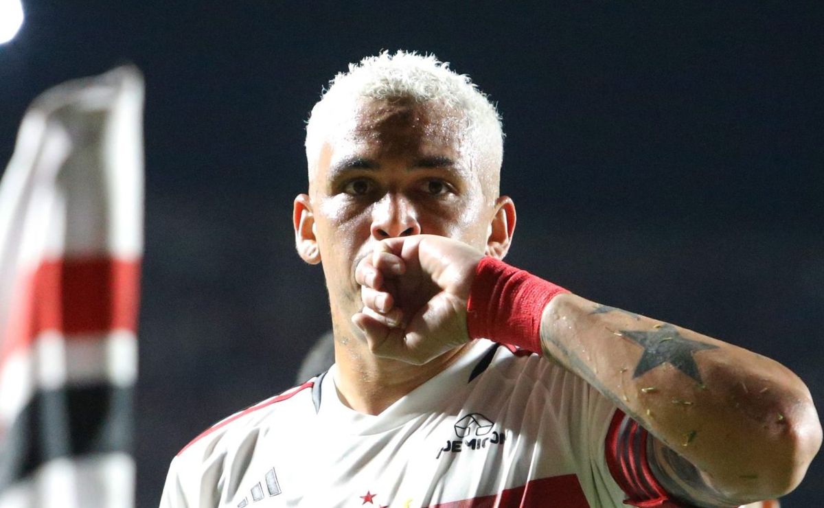 venceu e convenceu: com gols de calleri, luciano e ferreirinha, são paulo vence em jogo marcado por expulsões