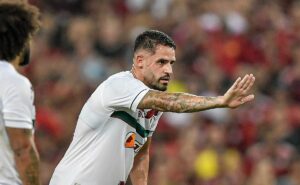 análise: as lesões no fluminense são fruto da alta média de idade do elenco?