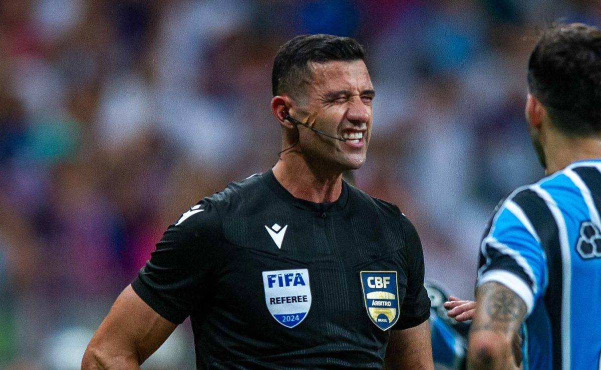 var de bahia x grêmio flagra motivo para bráulio machado expulsar diego costa e nathan