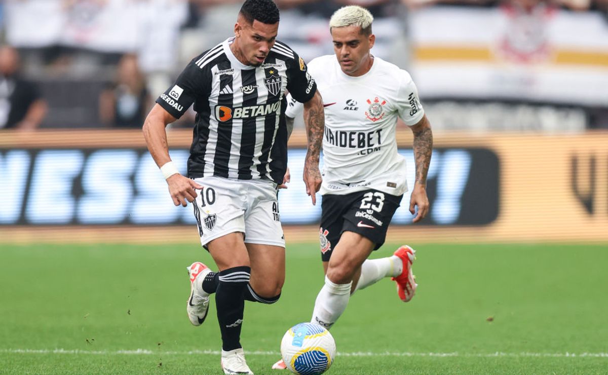 atlético mg reclama da não expulsão de fagner contra o corinthians