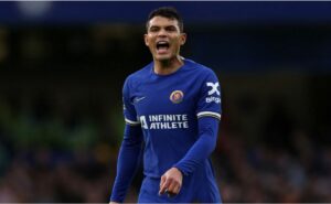 ibrahimovic aprova e milan entra na disputa com fluminense por thiago silva, afirma jornal