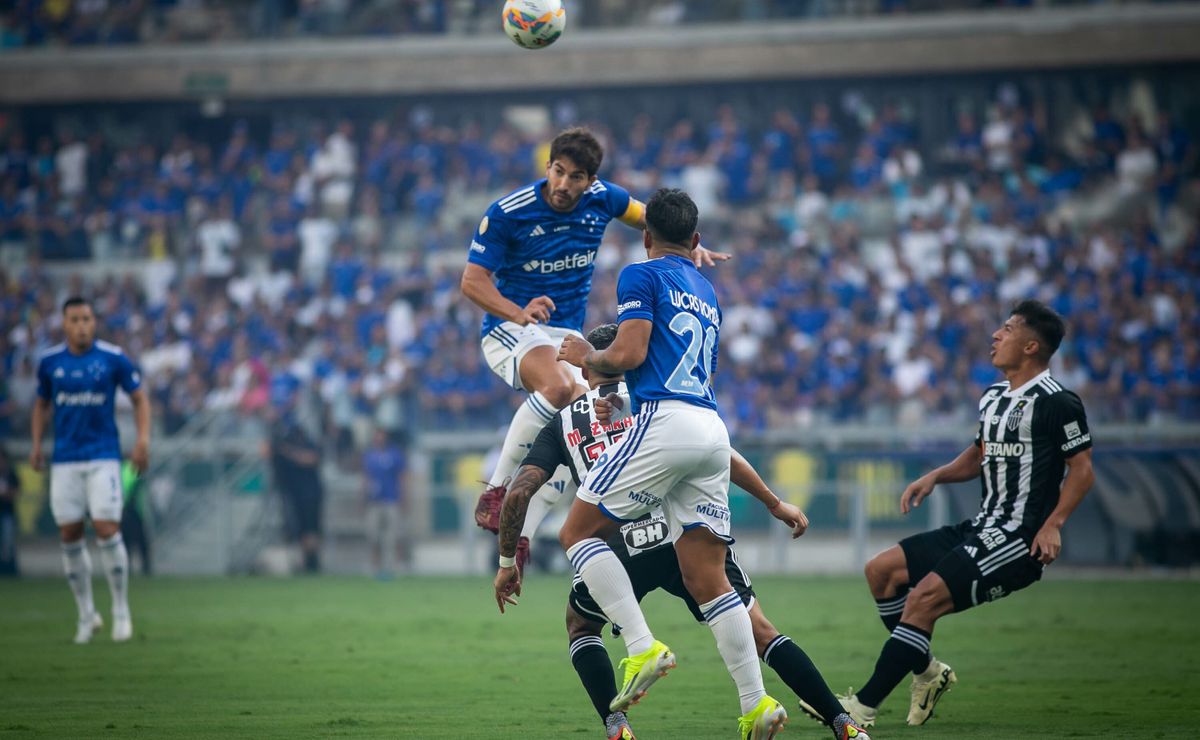 lucas silva expõe o que faltou para o cruzeiro ser campeão mineiro