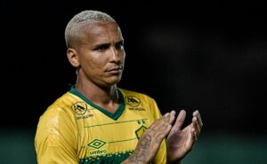 deyverson recusa proposta do santos e marcelo teixeira explica os motivos; confira