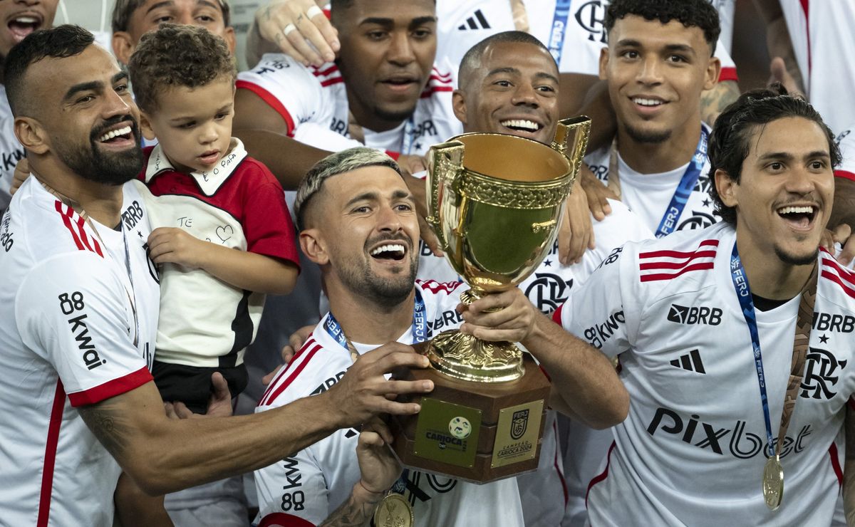 flamengo domina seleção do campeonato carioca com oito nomes: veja a escalação