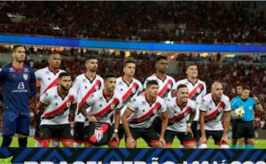 atlético go emite nota de repúdio à arbitragem após derrota para o flamengo