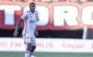 de la cruz revela bastidores após marcar gol de falta pelo flamengo: "ficaram muito felizes "