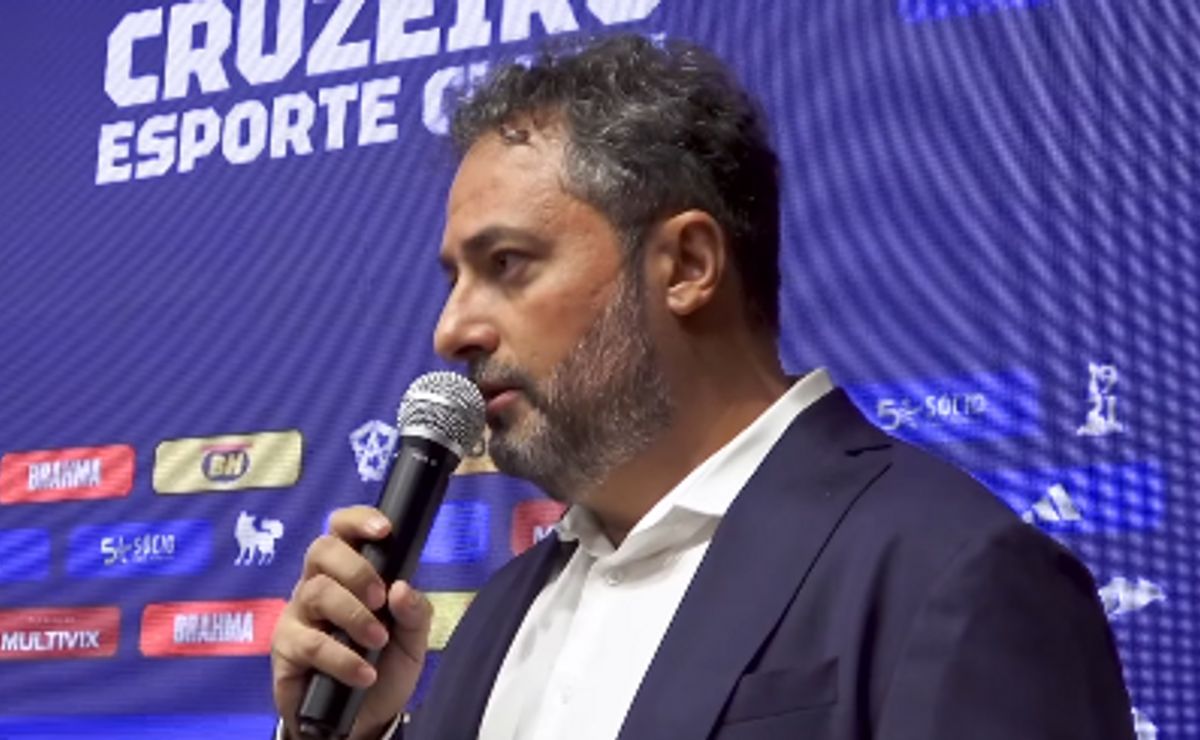 alexandre mattos cobra respeito da torcida com ronaldo: “mudou a imagem do cruzeiro”