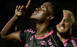 r$ 40,7 milhões: fluminense recebe proposta oficial por jhon arias