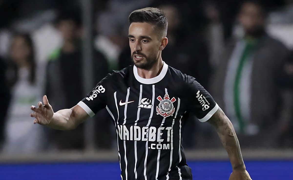 igor coronado e +2 disputam vaga em bragantino x corinthians; timão tem outra novidade