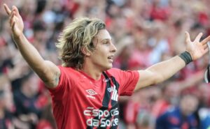 embalado e 100%, athletico visita o danubio pela sul americana; veja como assistir ao vivo