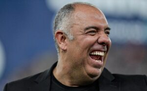 r$ 2,1 milhões de salários: marcos braz fechou contratação barata a pedido de tite e reforço chega semana que vem