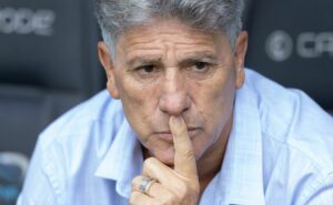 grêmio tem vantagem contra vasco, mas não vence em são januário há 4 anos