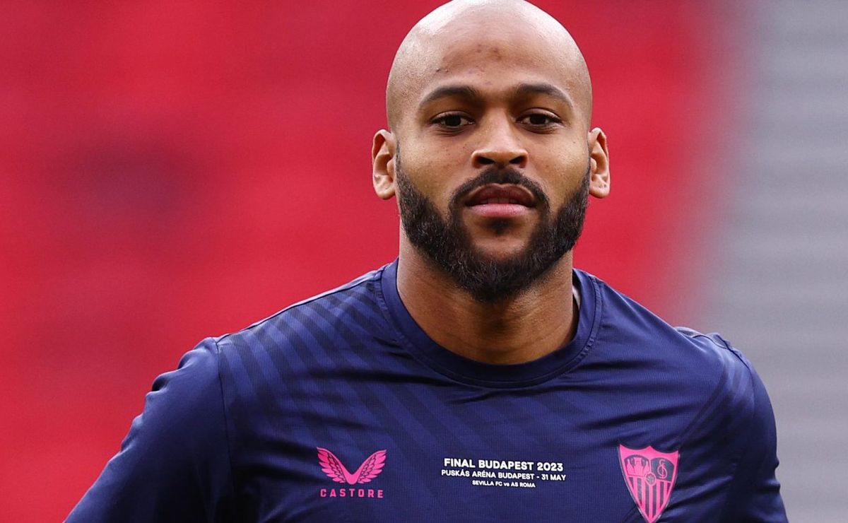 palmeiras sonda a situação de zagueiro marcão, do sevilla, diz setorista