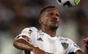 atlético mg libera edenilson e negocia moldes de negócio com o grêmio