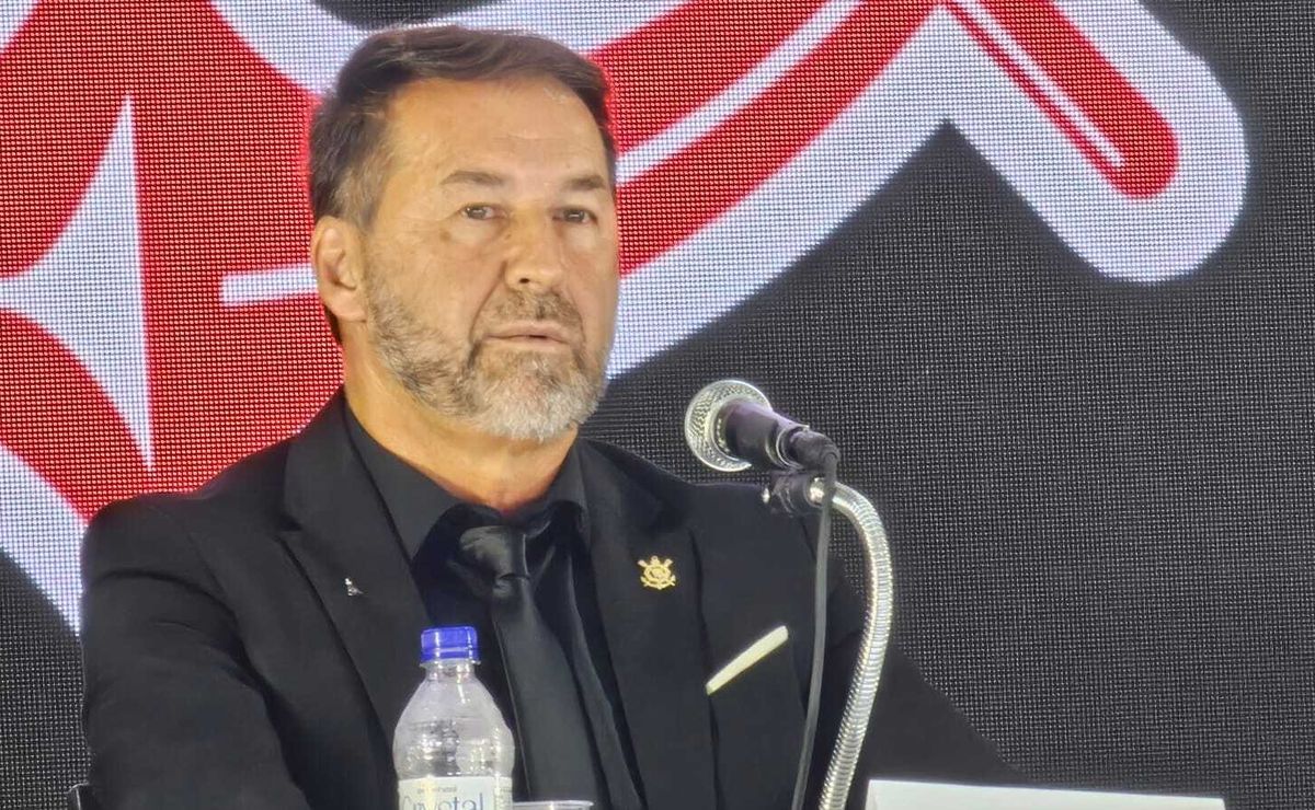 augusto melo se encontra com organiza gaviões da fiel antes de duelo importante da sul americana; saiba o assunto