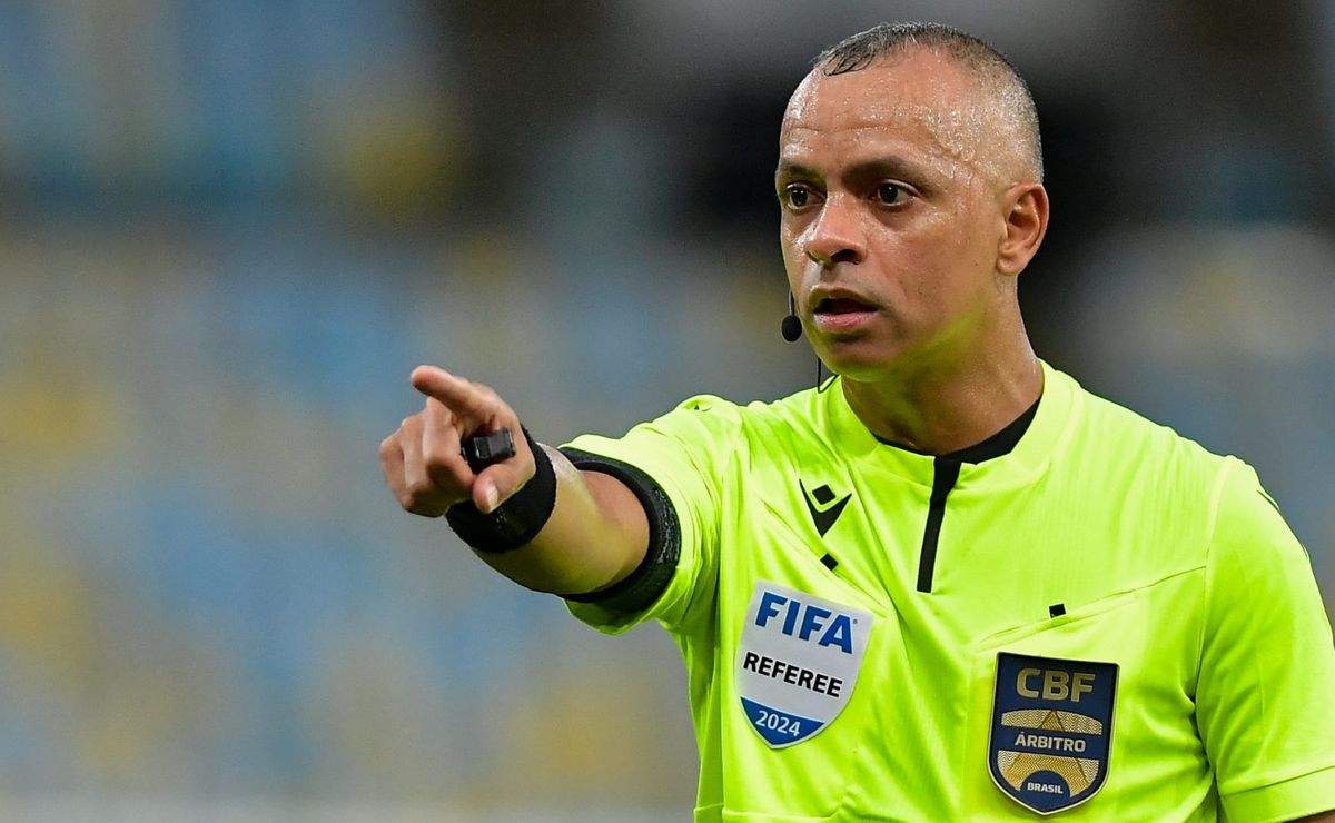 var explica pênalti não marcado por wilton pereira sampaio em fluminense x vasco: "bateria no corpo"