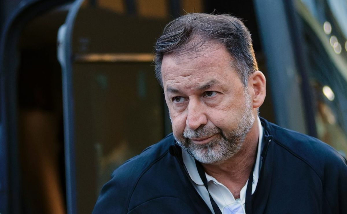 augusto melo faz forte cobrança ao elenco corinthiano após derrota para o bragantino: “tem que dar um basta nisso”