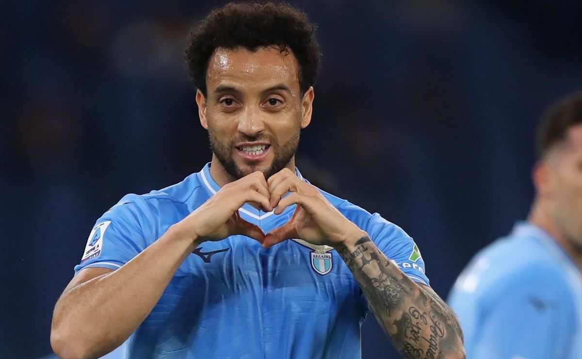 cada dia mais perto: felipe anderson joga muito na lazio, dá chute incrível, e anima torcedores do verdão