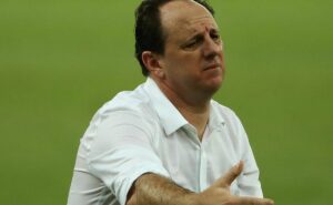 reações da internet: torcedores de vitória e bahia reagem ao empate no barradão