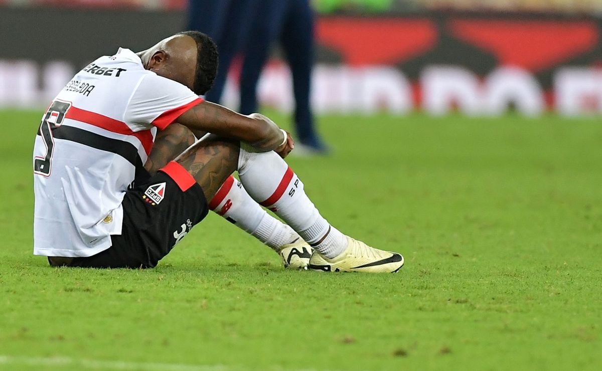 são paulo busca marcar pontos para fugir de feito negativo no brasileirão