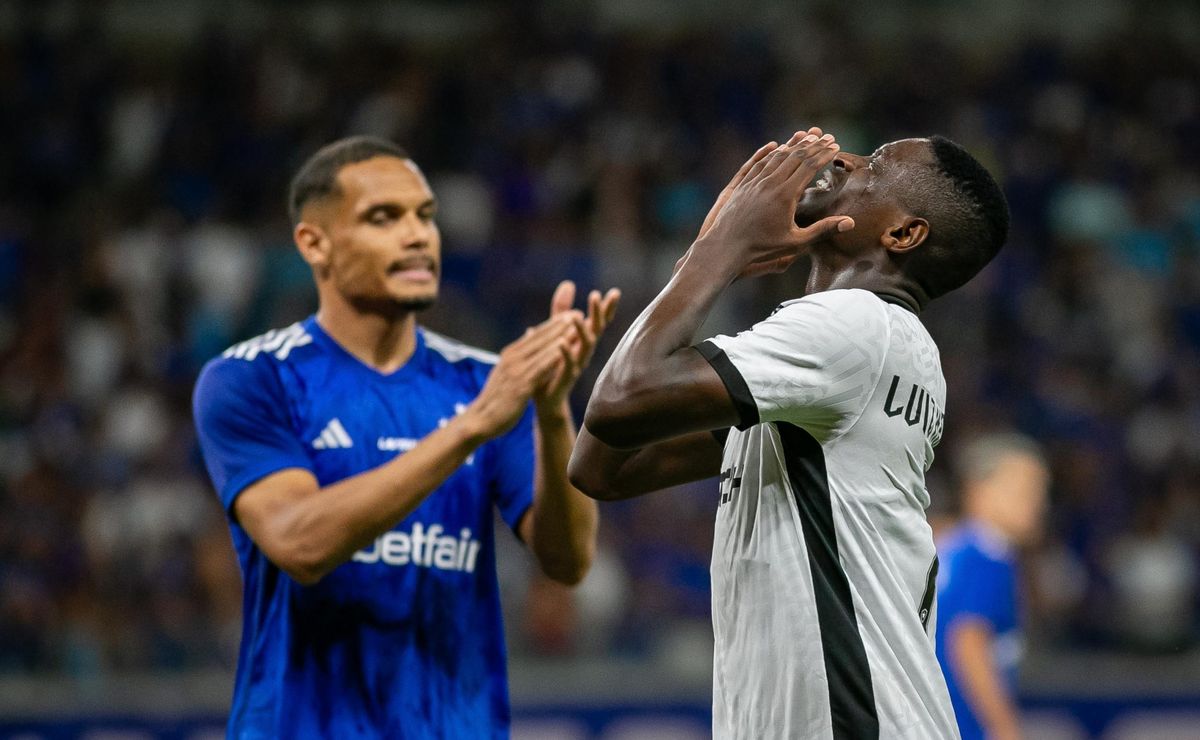 cruzeiro marca no fim e consegue vitória contra o botafogo na estreia do campeonato brasileiro