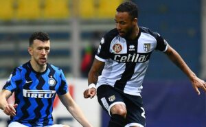 augusto melo abre negociações e hernani quer jogar no corinthians; veja os detalhes