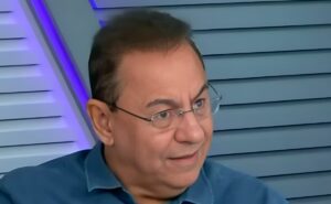 flávio prado analisa pressão sobre tite no flamengo: "ajuda o palmeiras a ganhar tudo"