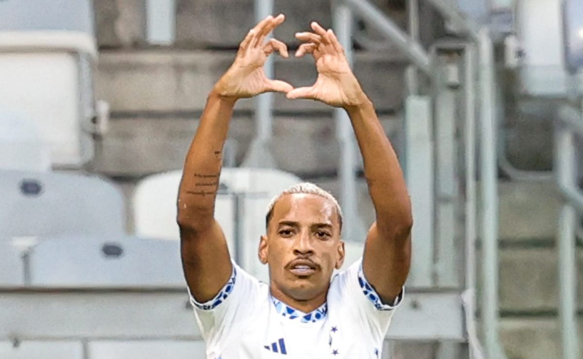 momento mágico: matheus pereira marca mais um gol e ajuda o cruzeiro a sair vitorioso do mineirão