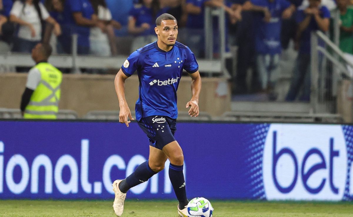 cruzeiro vence, mas torcida pede saída e vaia neris e +1: "uma hora o limite estoura"