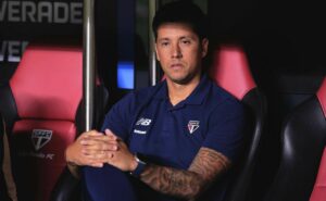 demissão de thiago carpini não vai acontecer após vitória e apoio do elenco no são paulo