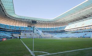 torcedor do grêmio é suspenso por mostrar vídeo adulto para menor de idade