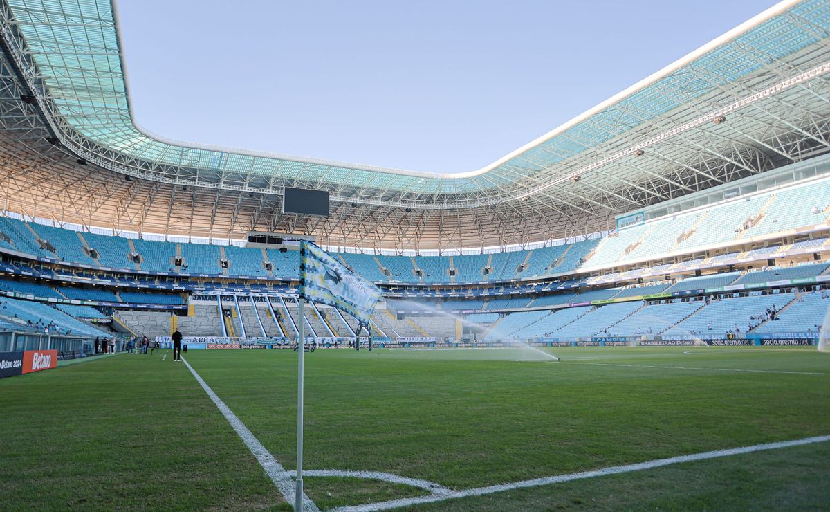 torcedor do grêmio é suspenso por mostrar vídeo adulto para menor de idade