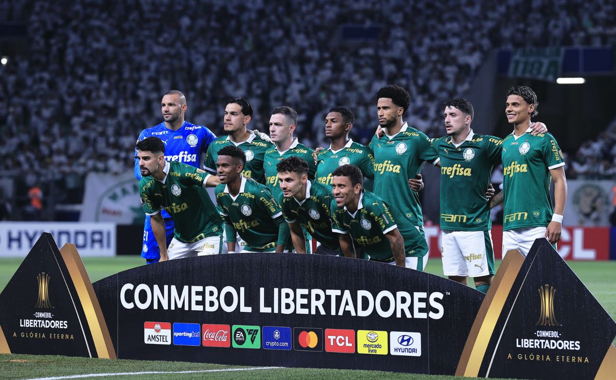 no equador, palmeiras e del valle brigam pela liderança do grupo f da libertadores; confira escalação e quem apita a partida