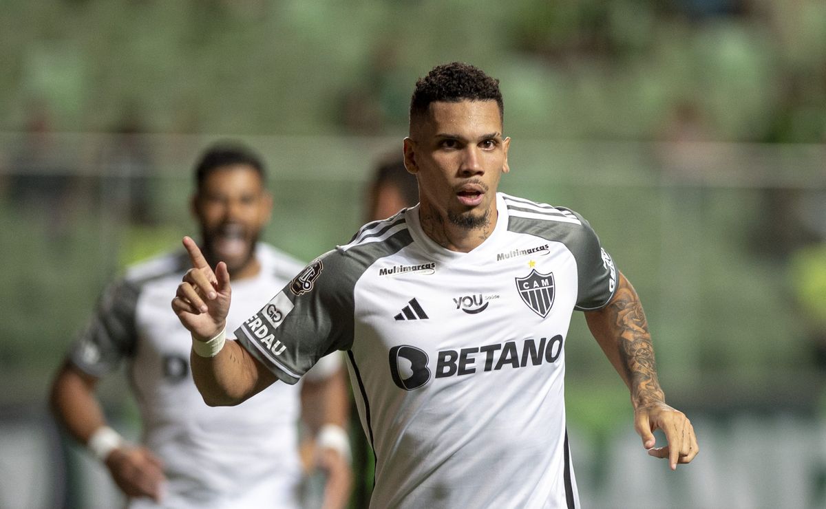 o atlético mg goleia o caracas na libertadores, enquanto paulinho alcança o top 3 do galo