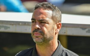 botafogo recebe o vitória e quer reverter desvantagem na copa do brasil