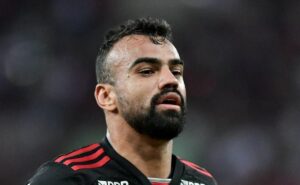 5 4 1: tite barra lorran e escolhe fabrício bruno para flamengo x bolívar