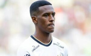 corinthians pode tentar volta de robert renan, revela jornalista; entenda