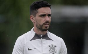 igor coronado tem situação atualizada e corinthians aponta possível retorno após afastamento