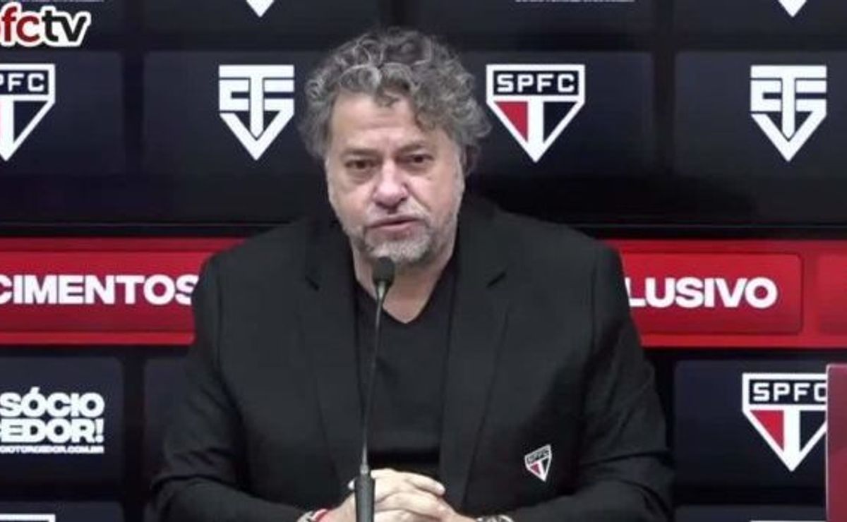 torcedores do são paulo invadem as redes sociais de mourinho e pedem a contratação do treinador
