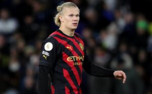 solanke está apenas dois gols de haaland pode terminar como artilheiro do campeonato inglês