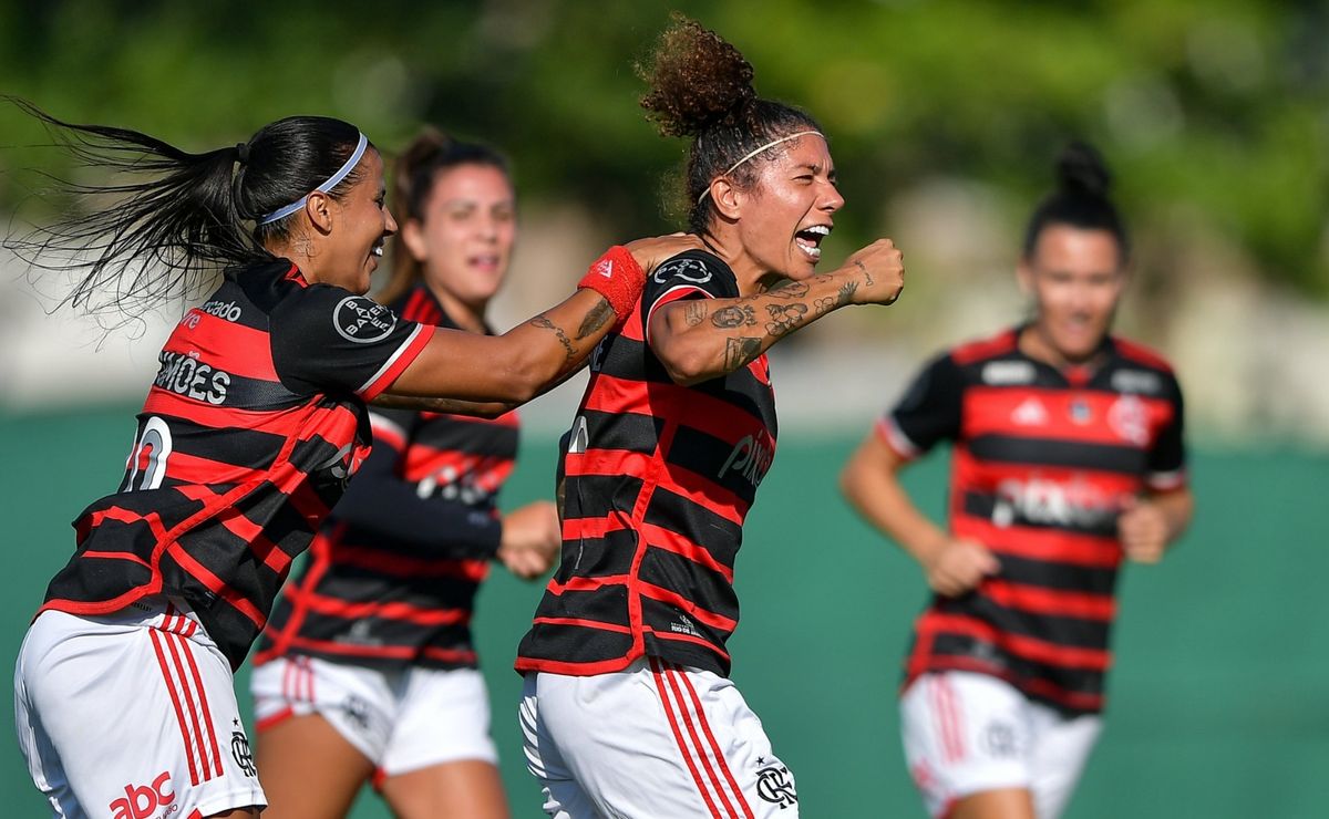 com a lei do ex, flamengo goleia santos e mostra reação no brasileirão feminino