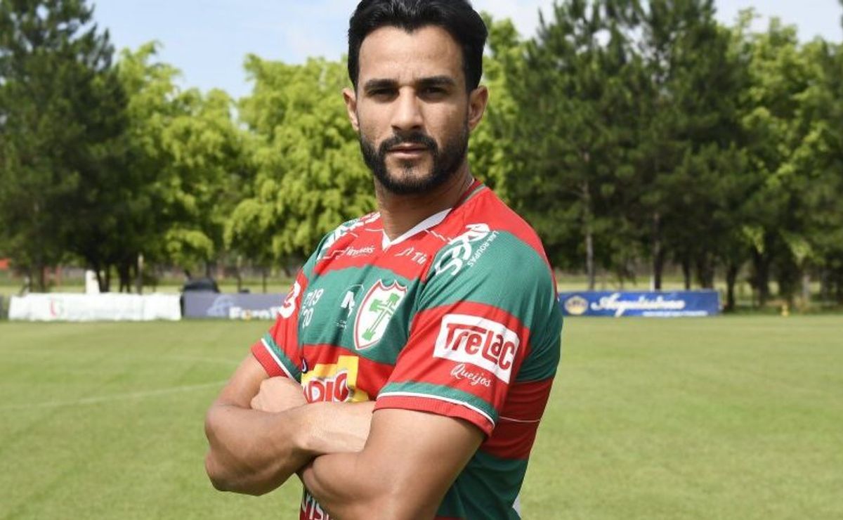 comissão técnica de carille dá aval para contratação de henrique dourado