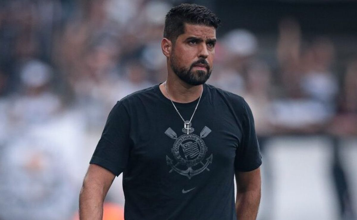 antónio oliveira deve promover mudanças no corinthians para o duelo na sul americana; veja provável time