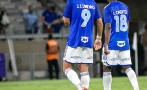 cruzeiro abre 3x0 e sofre empate nos acréscimos do segundo tempo na copa sul americana