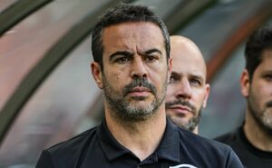 eugênio leal aponta dificuldades de artur jorge no botafogo para evolução da equipe